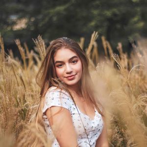 Meet your Posher, Louisa